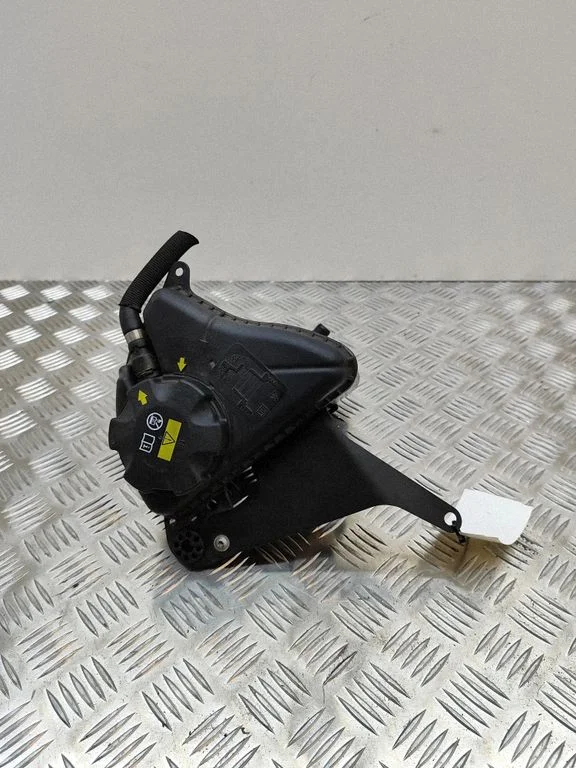 Jahutusvedeliku paisupaak – BMW 5-seeria F10 F11 (2009-2016)