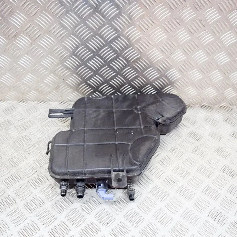 Coolant expansion tank/reservoir – BMW 5 Series F10 F11 (2009-2016)