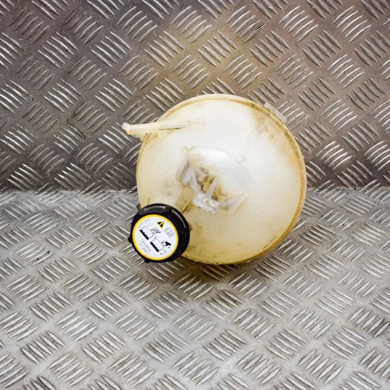 Dzesēšanas šķidruma izplešanās tvertne 3M5H8100AD