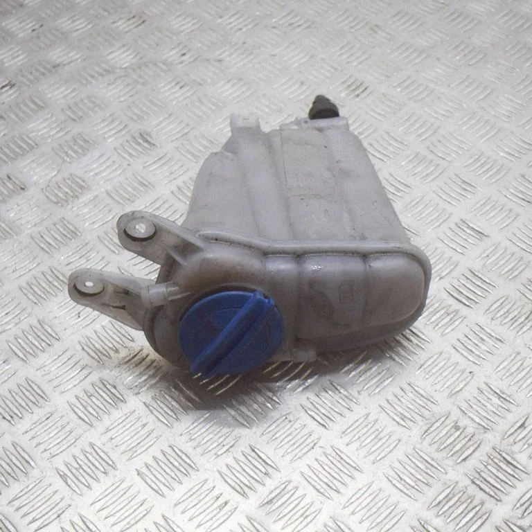 Coolant expansion tank/reservoir – Audi Q5 SQ5 8R (2008-2017)
