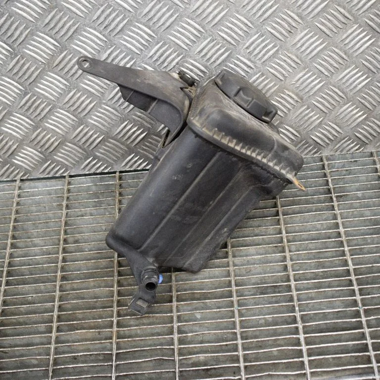 Coolant expansion tank/reservoir 7601949