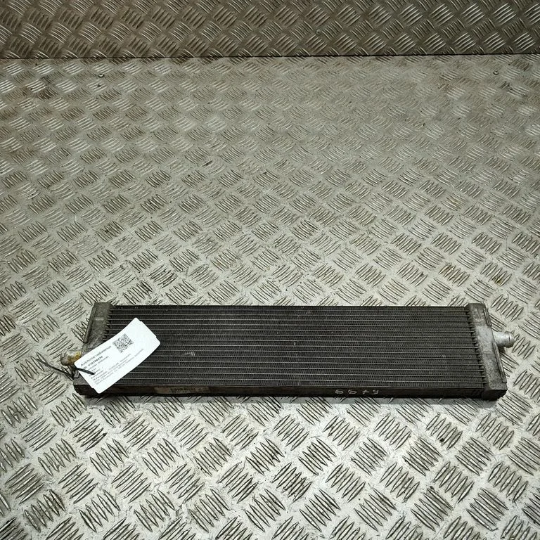 Jahutusvedeliku radiaator V3368001