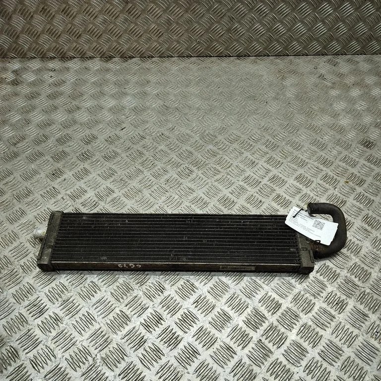 Jahutusvedeliku radiaator V3368001