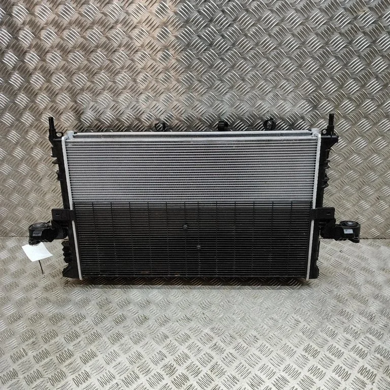 Dzesēšanas šķidruma radiators 80009082
