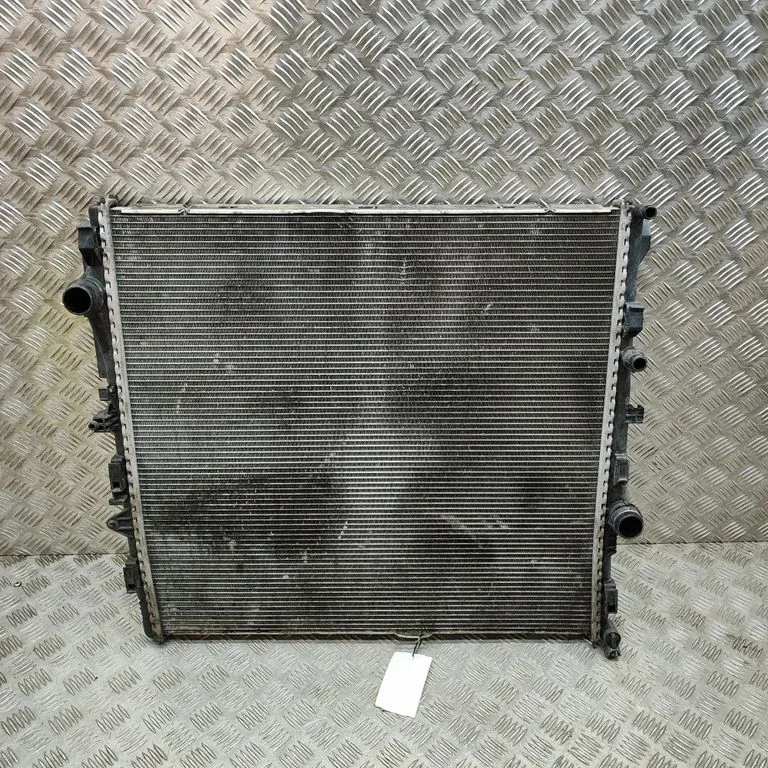Dzesēšanas šķidruma radiators A9075001200