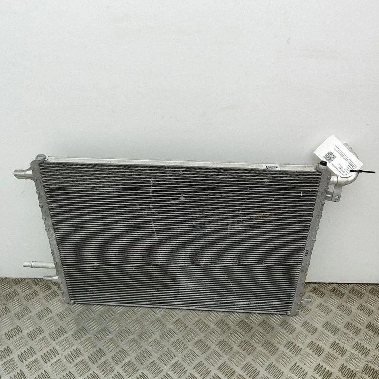 Coolant radiator K8D28K230AC