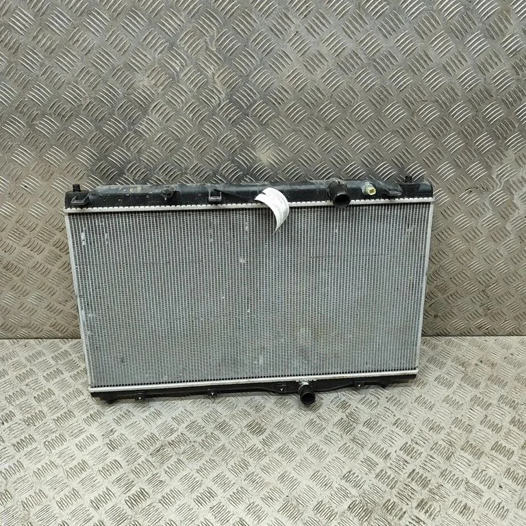 Jahutusvedeliku radiaator – Honda Civic X (2016-2021)