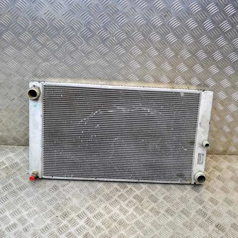 Dzesēšanas šķidruma radiators E3777003
