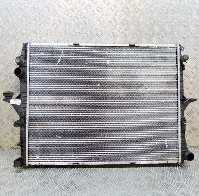 Coolant radiator