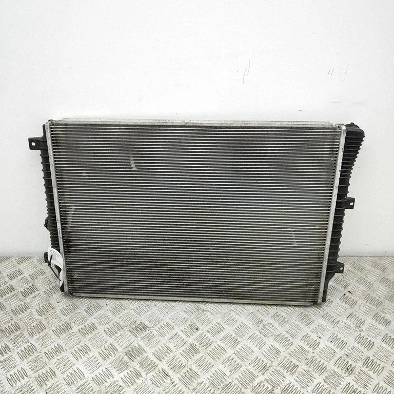 Dzesēšanas šķidruma radiators 5K0121251Q