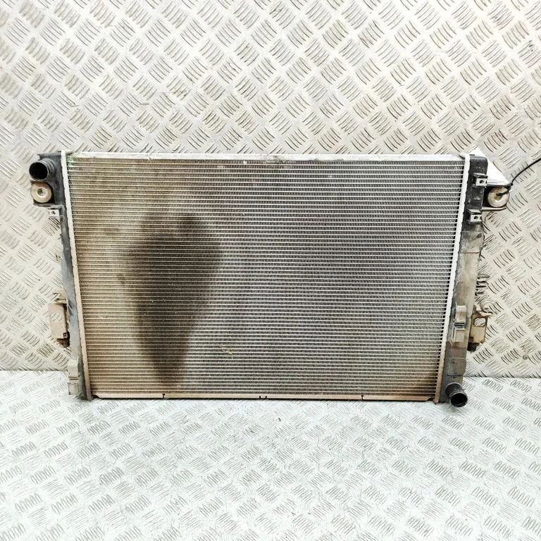 Dzesēšanas šķidruma radiators 214104KJ0A