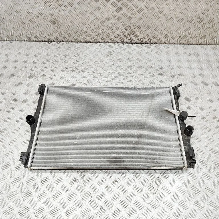 Jahutusvedeliku radiaator A2475000003
