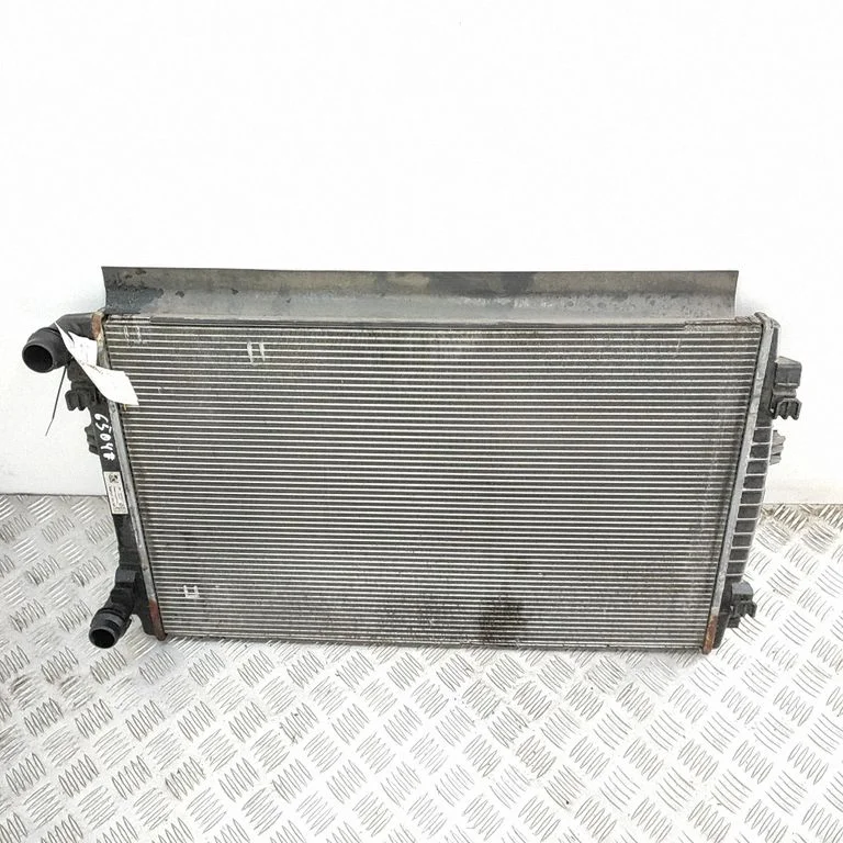 Coolant radiator 5Q0121251EM