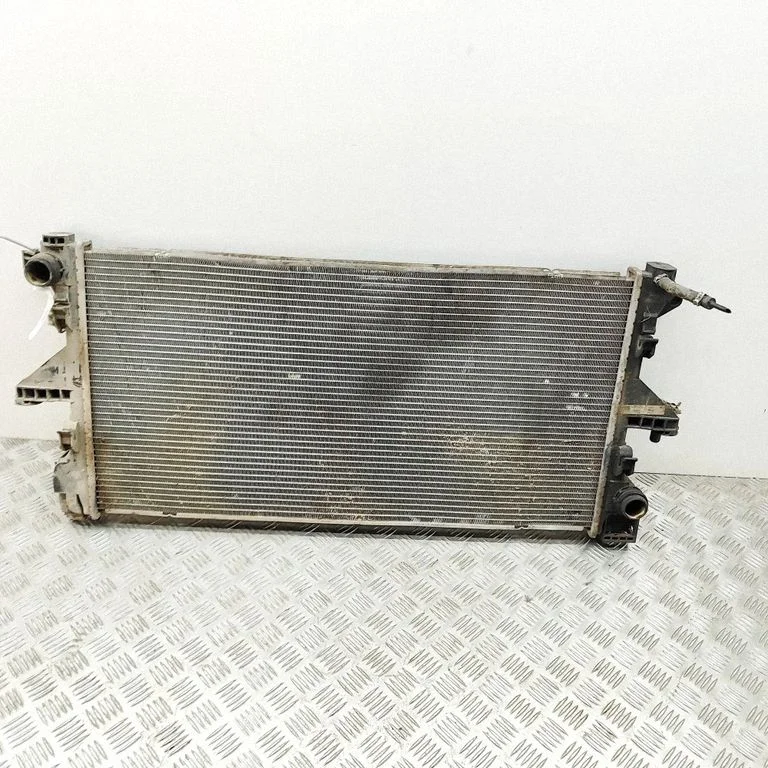 Dzesēšanas šķidruma radiators 1613996380