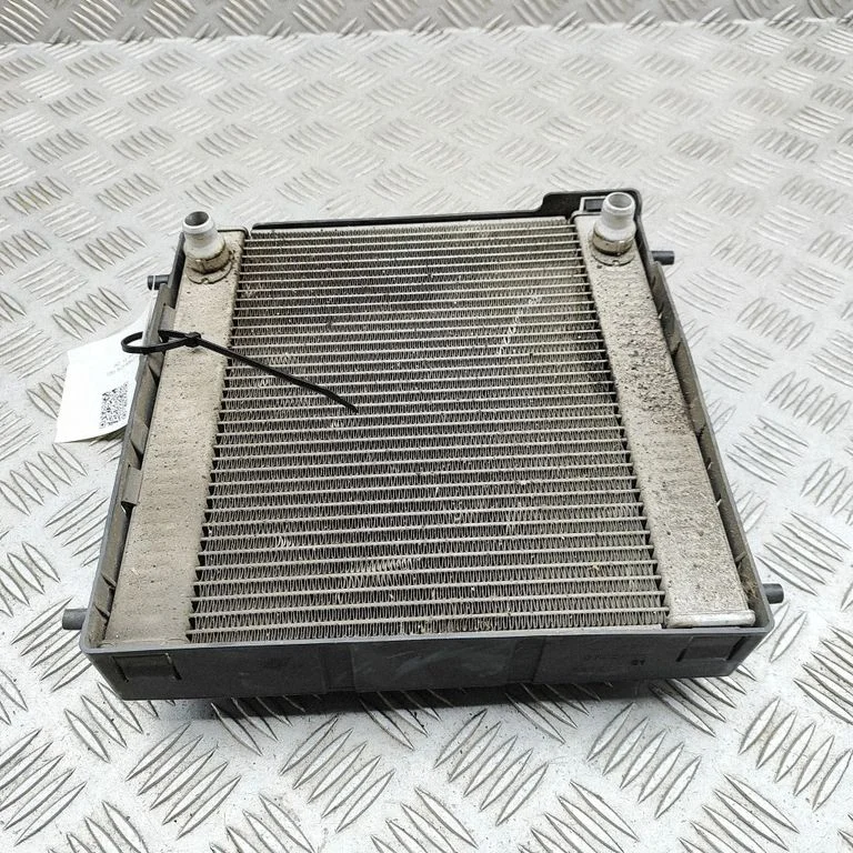 Dzesēšanas šķidruma radiators 8742469
