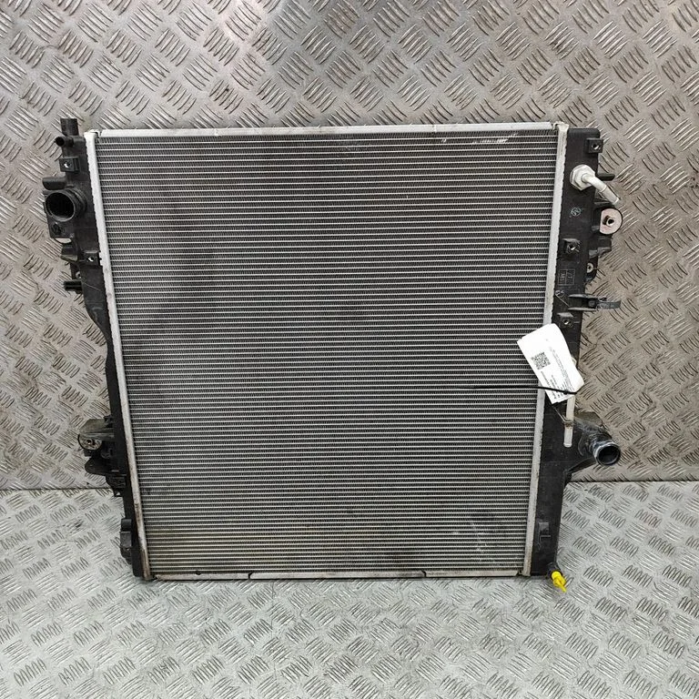 Dzesēšanas šķidruma radiators 1640030351