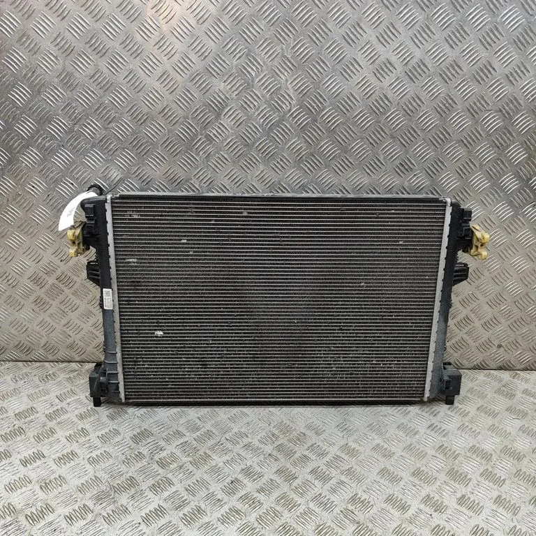 Coolant radiator – Volkswagen e-Golf (2014-)