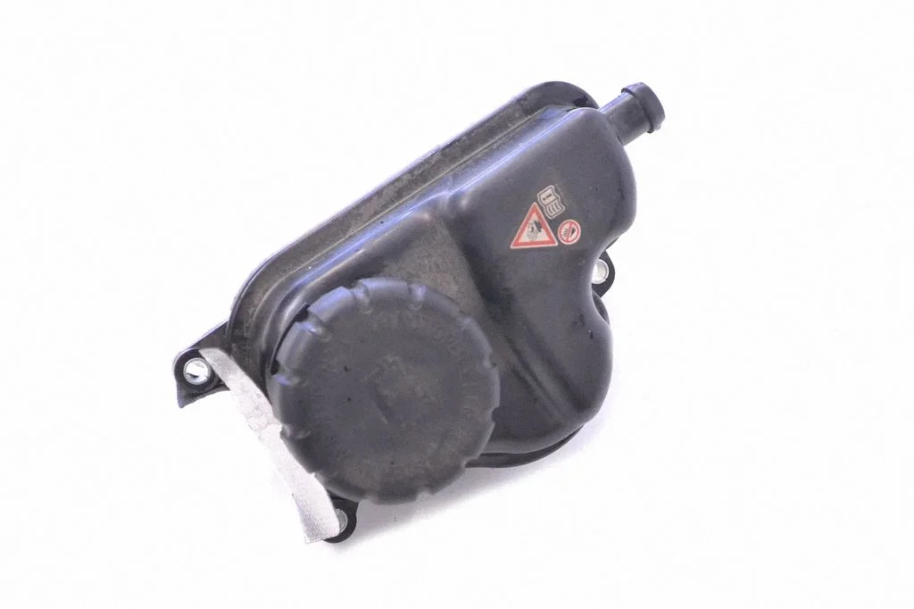 Coolant expansion tank/reservoir A6512000085