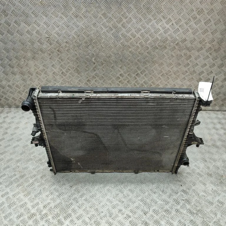 Dzesēšanas šķidruma radiators – Audi Q7 4L (2005-2015)