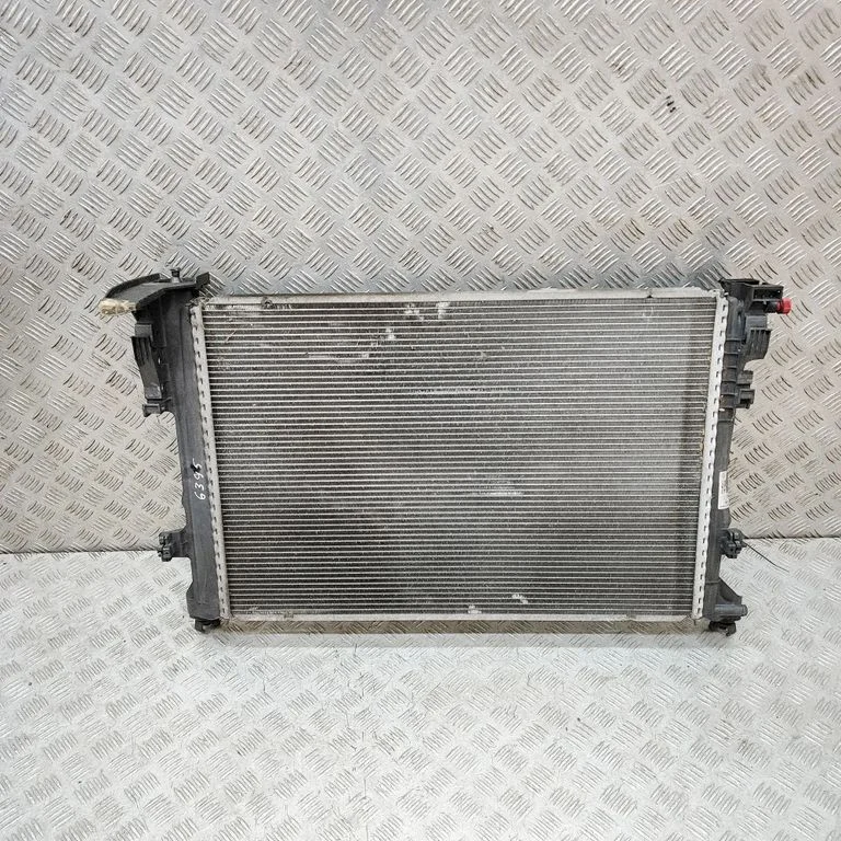 Dzesēšanas šķidruma radiators A2465001303
