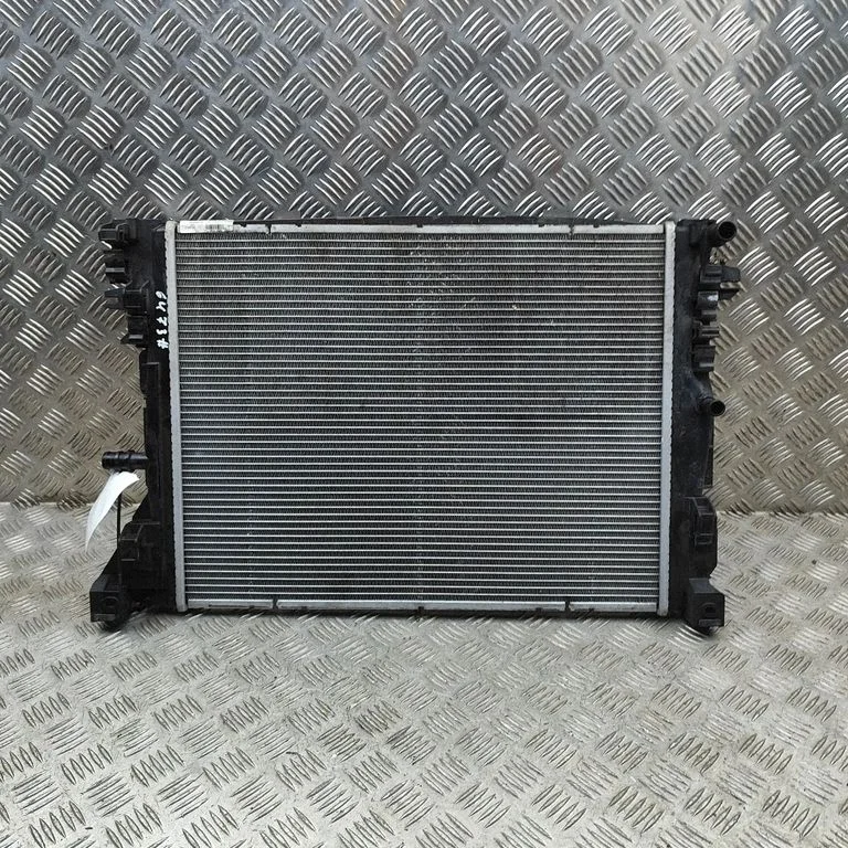 Dzesēšanas šķidruma radiators 8A75600000