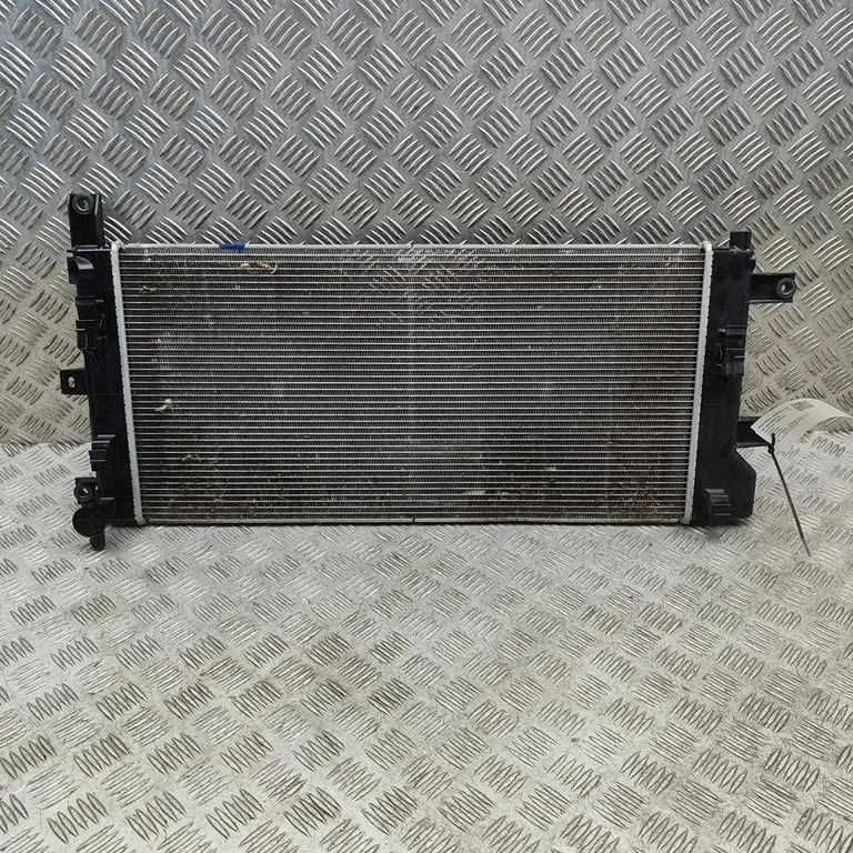 Dzesēšanas šķidruma radiators 214105SH0A