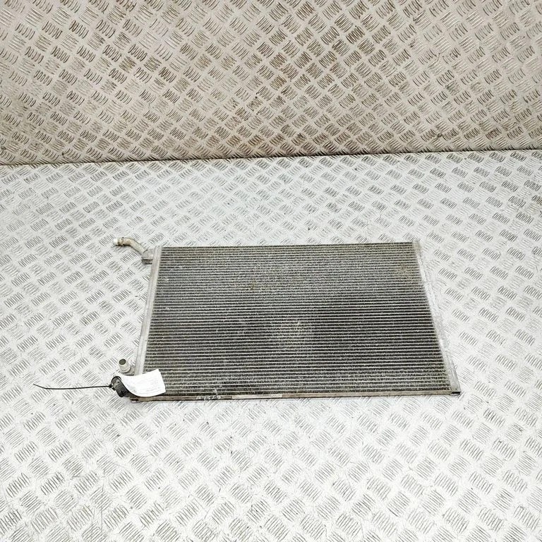 Dzesēšanas šķidruma radiators GX738K230BA
