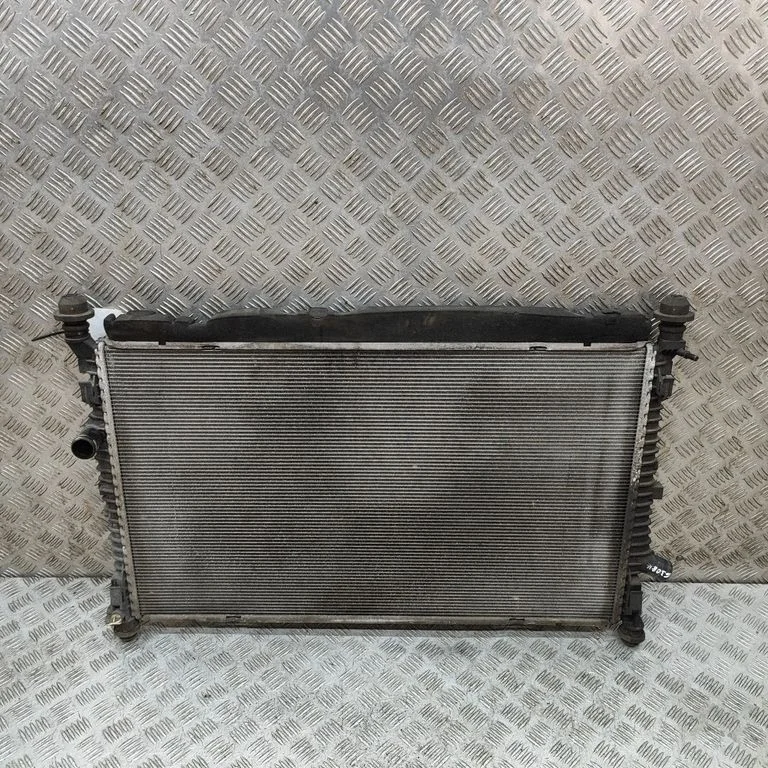 Dzesēšanas šķidruma radiators GK218005BC