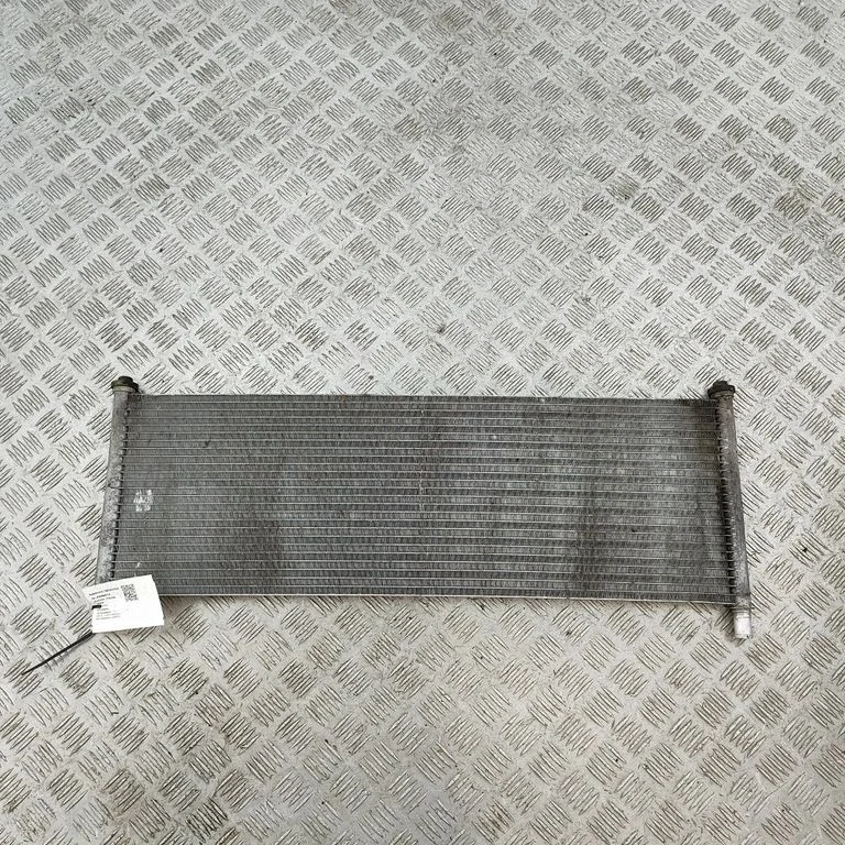 Jahutusvedeliku radiaator 104849800C