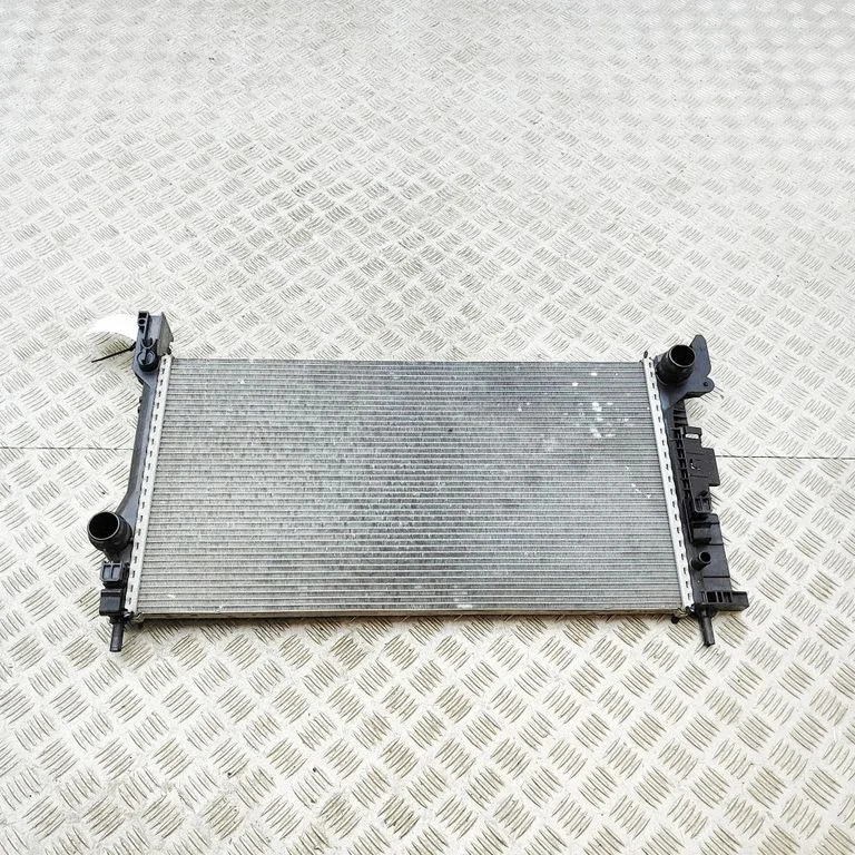 Coolant radiator 32224829