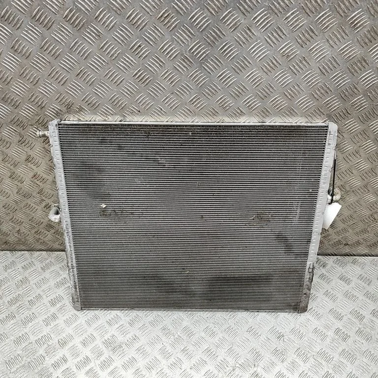 Jahutusvedeliku radiaator A1675000300