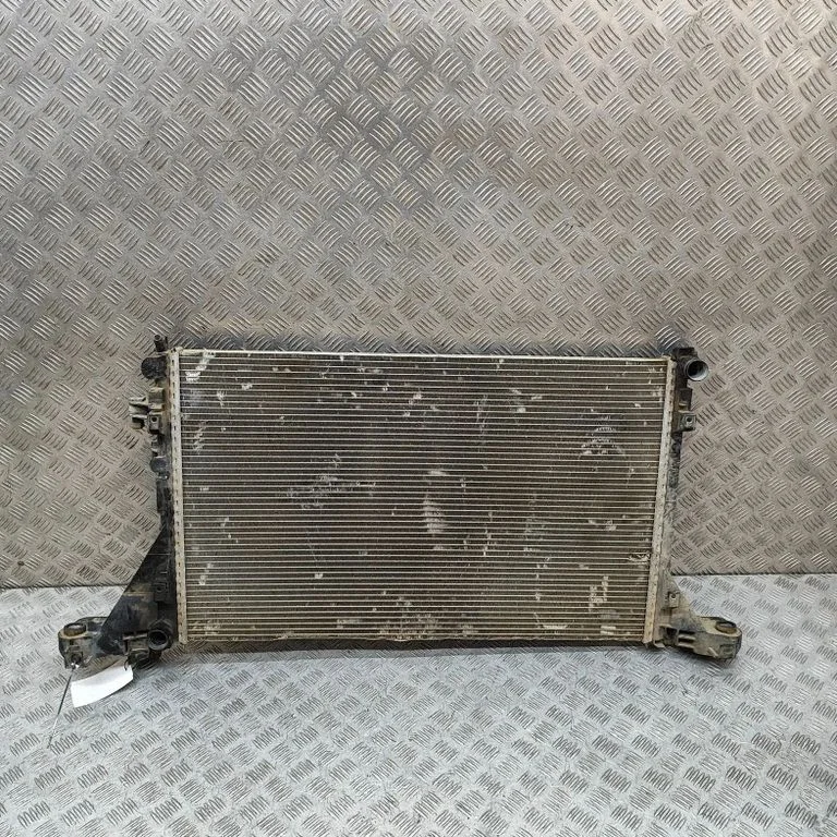 Dzesēšanas šķidruma radiators 214107695R