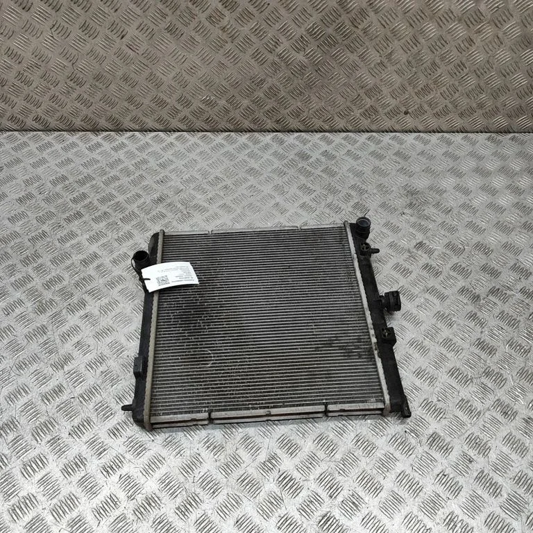 Jahutusvedeliku radiaator 870960000 – Renault Captur (2013-2020)