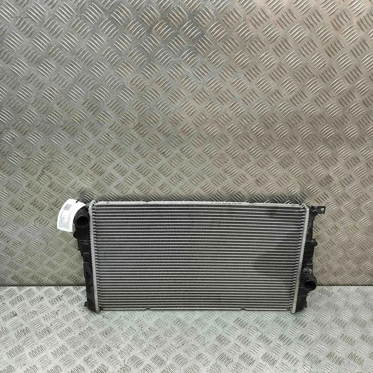Dzesēšanas šķidruma radiators – BMW i3 (2013-)