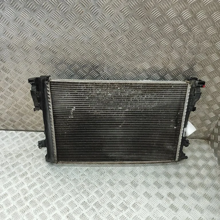 Dzesēšanas šķidruma radiators A2465001203
