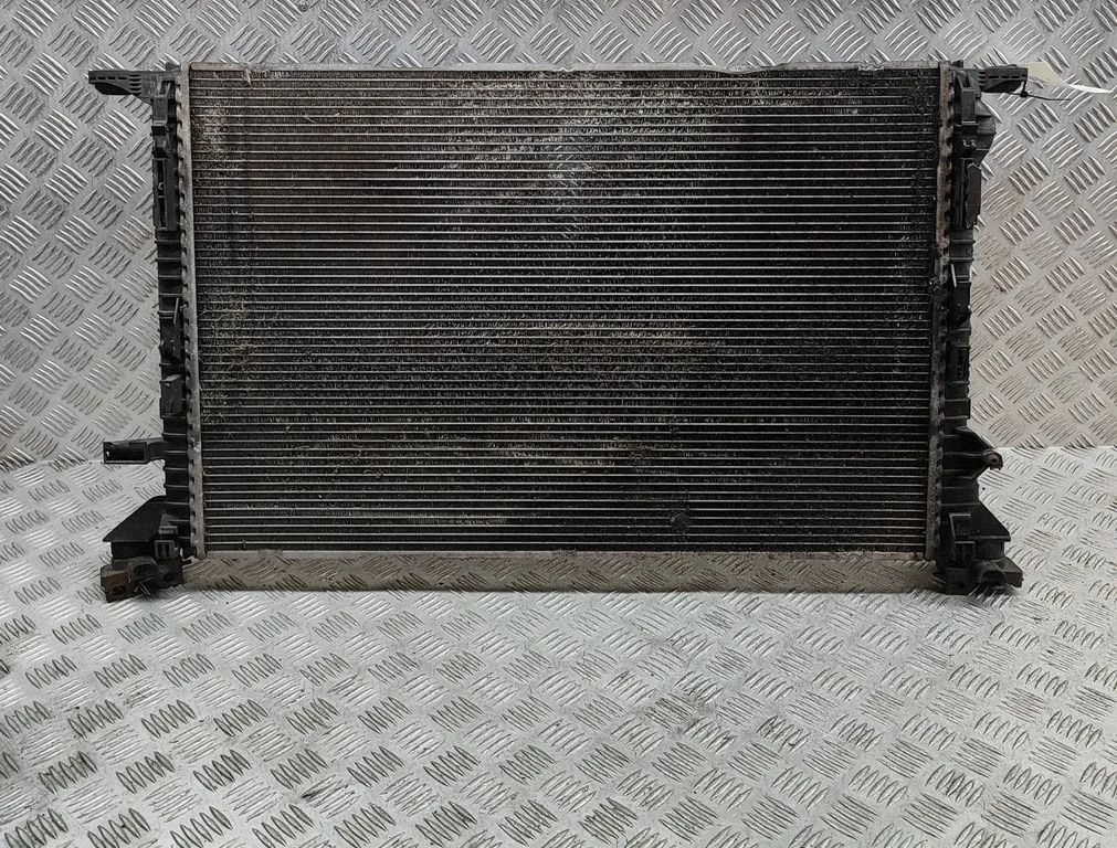 Coolant radiator VP7TBH8005AE
