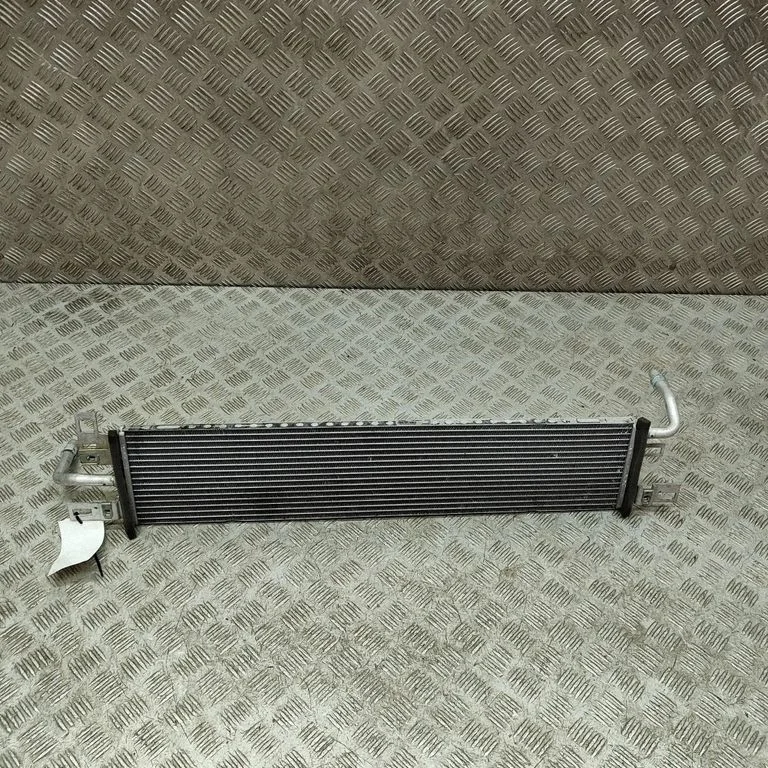 Dzesēšanas šķidruma radiators LX618D048FC