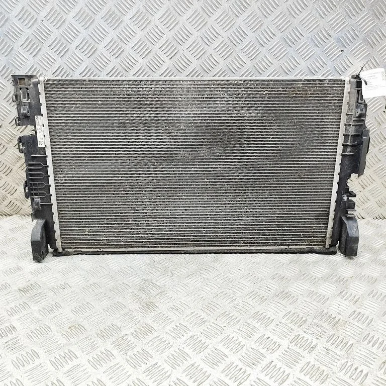 Coolant radiator 8472247
