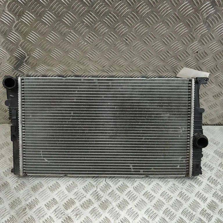 Dzesēšanas šķidruma radiators – BMW 1. sērija F20 F21 (2011-2019)