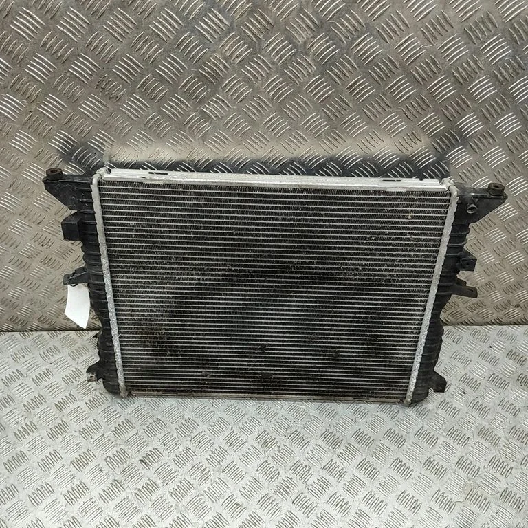 Jahutusvedeliku radiaator 6431101E