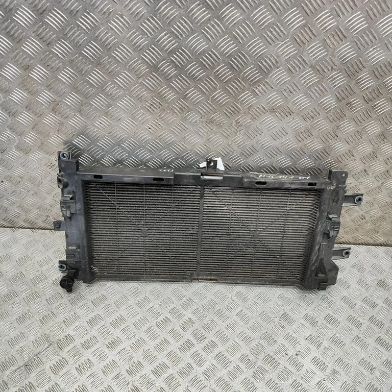 Dzesēšanas šķidruma radiators 214105SH0A
