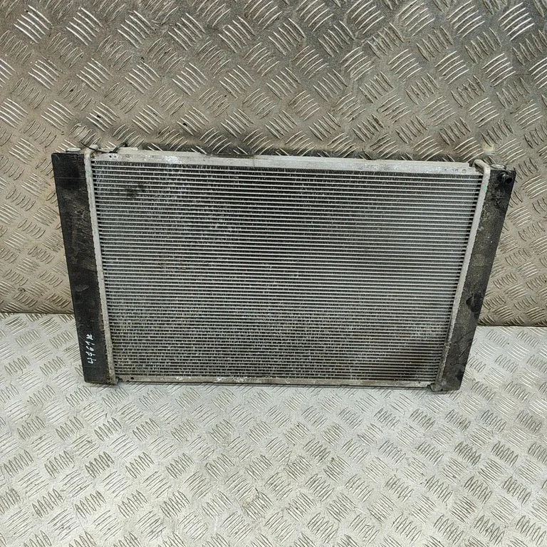 Jahutusvedeliku radiaator – Toyota Auris 150 (2006-2012)