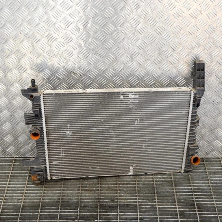 Dzesēšanas šķidruma radiators M159543A