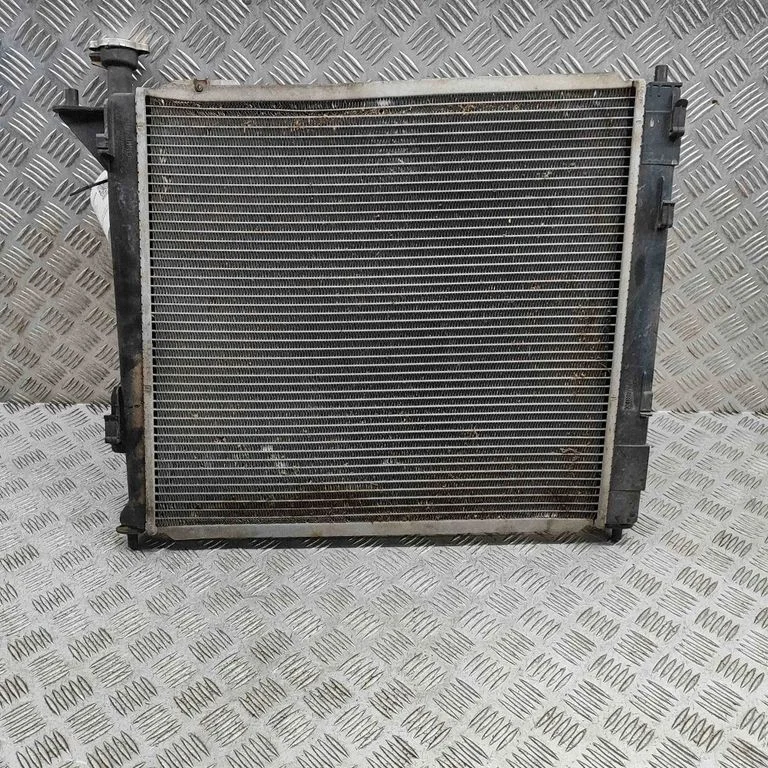 Coolant radiator – Hyundai Santa Fe (2006-2012)