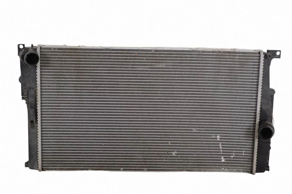 Coolant radiator 8672107