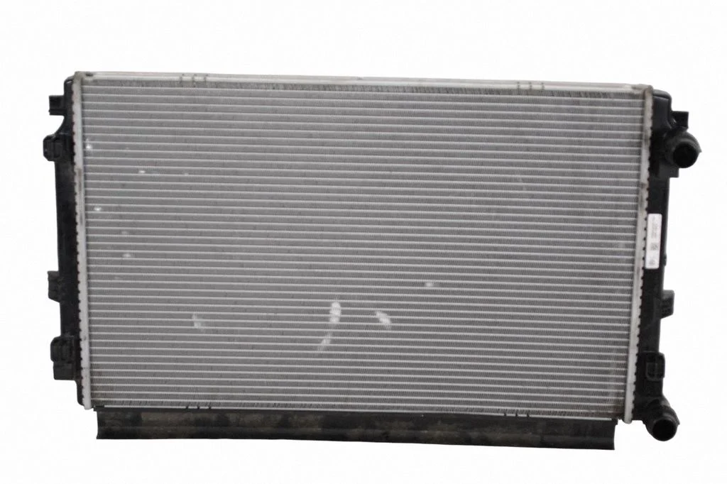 Dzesēšanas šķidruma radiators 5Q0121251