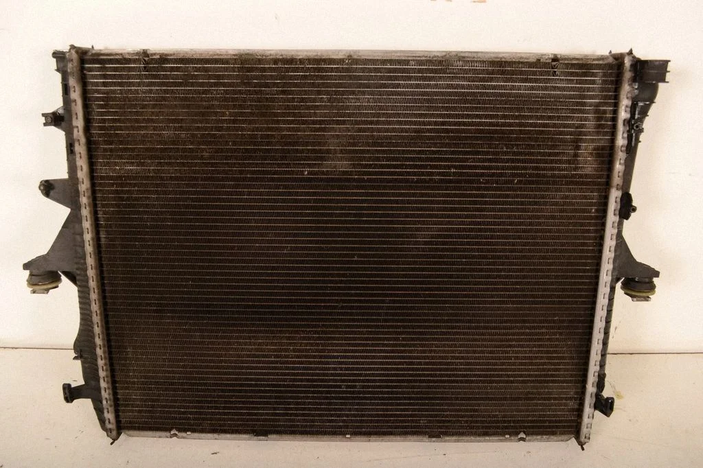 Jahutusvedeliku radiaator – Porsche Cayenne (9PA) (2002-2010)