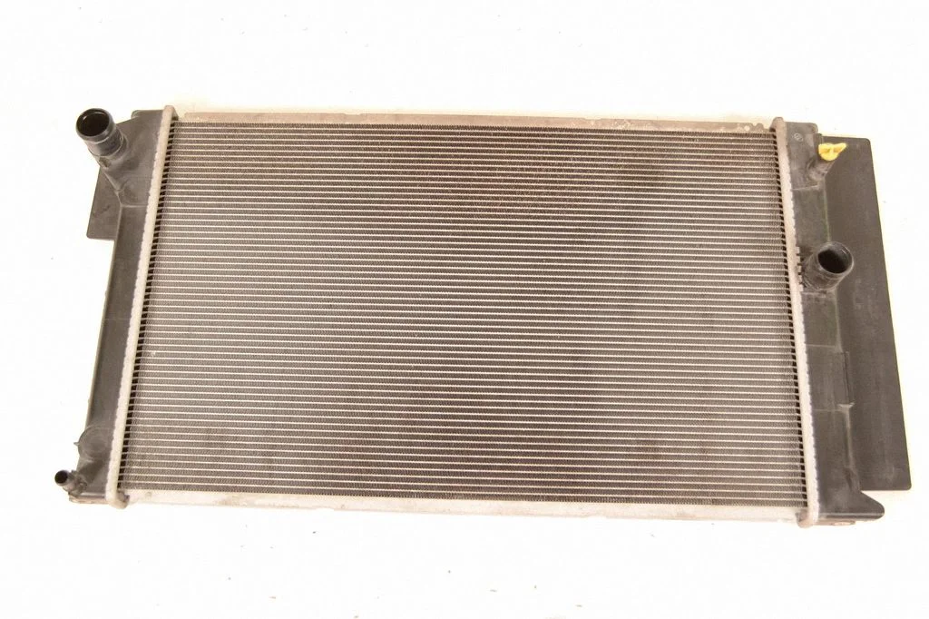 Jahutusvedeliku radiaator – Toyota Auris 150 (2006-2012)