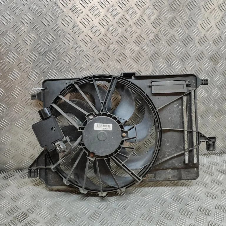 Radiatora ventilatora difuzors – Ford Focus (2010-2017)