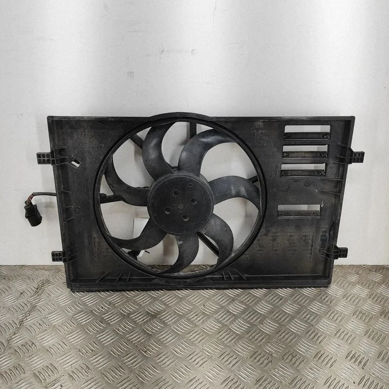 Radiatora ventilatora difuzors 5Q0121207BD